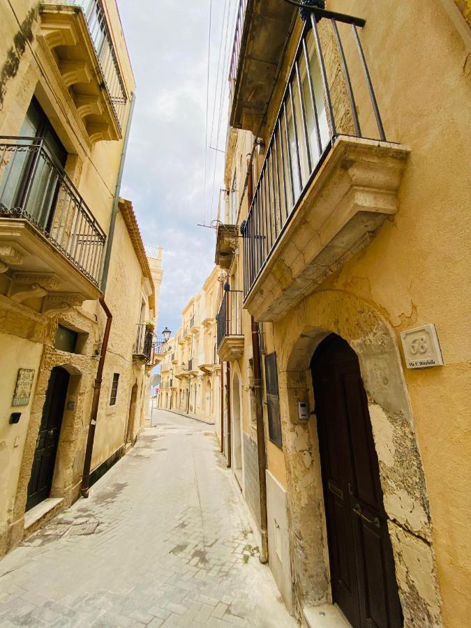 Casa 68 Ortigia Hotell Syrakusa Exteriör bild
